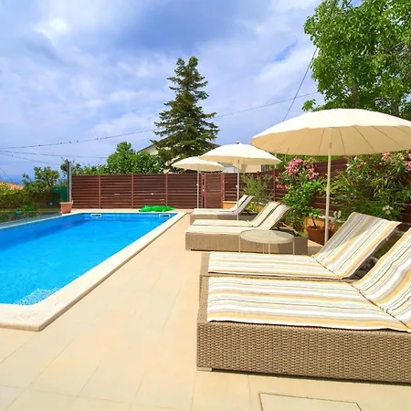 Apartment Juros Sveti Vid Malinska